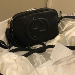 BrandNew Authentic Gucci Soho leather disc…